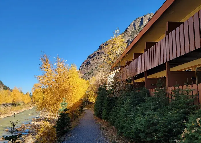 Hot Springs Inn
